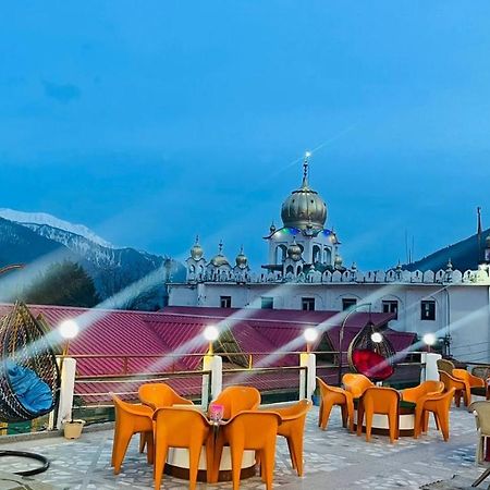Hotel New Hilltop Inn Манали Экстерьер фото