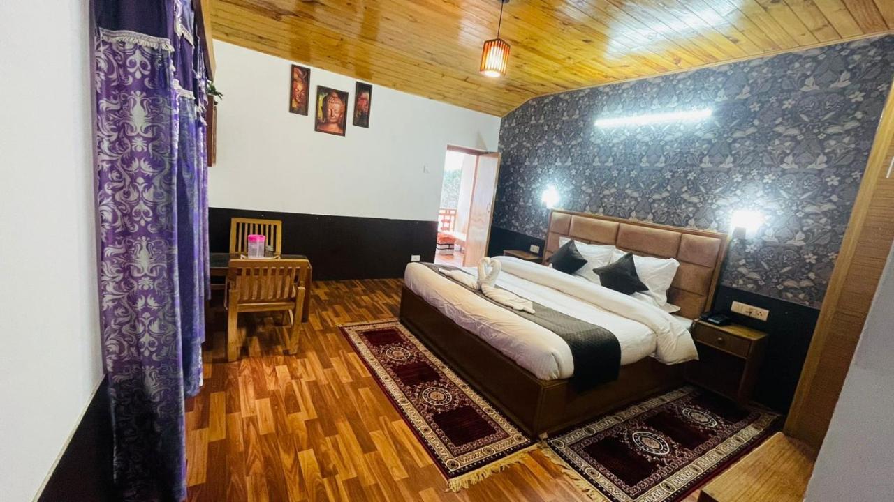 Hotel New Hilltop Inn Манали Экстерьер фото