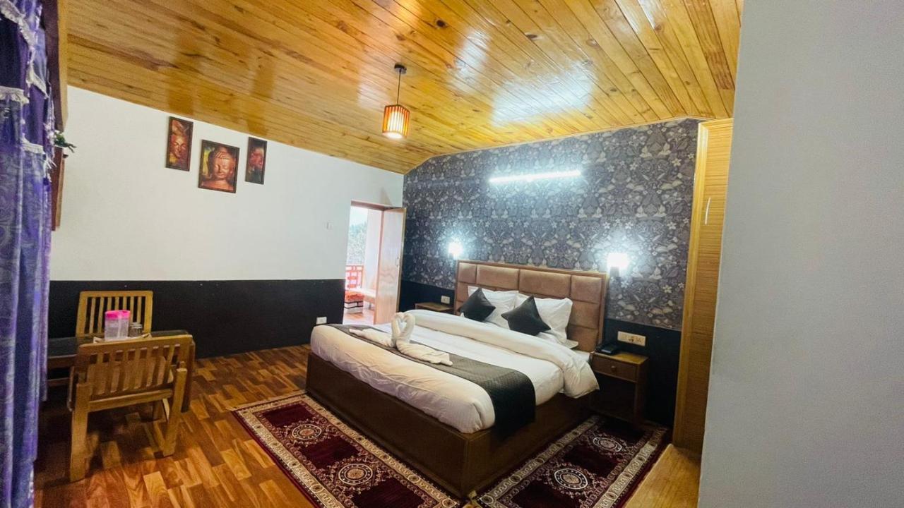 Hotel New Hilltop Inn Манали Экстерьер фото