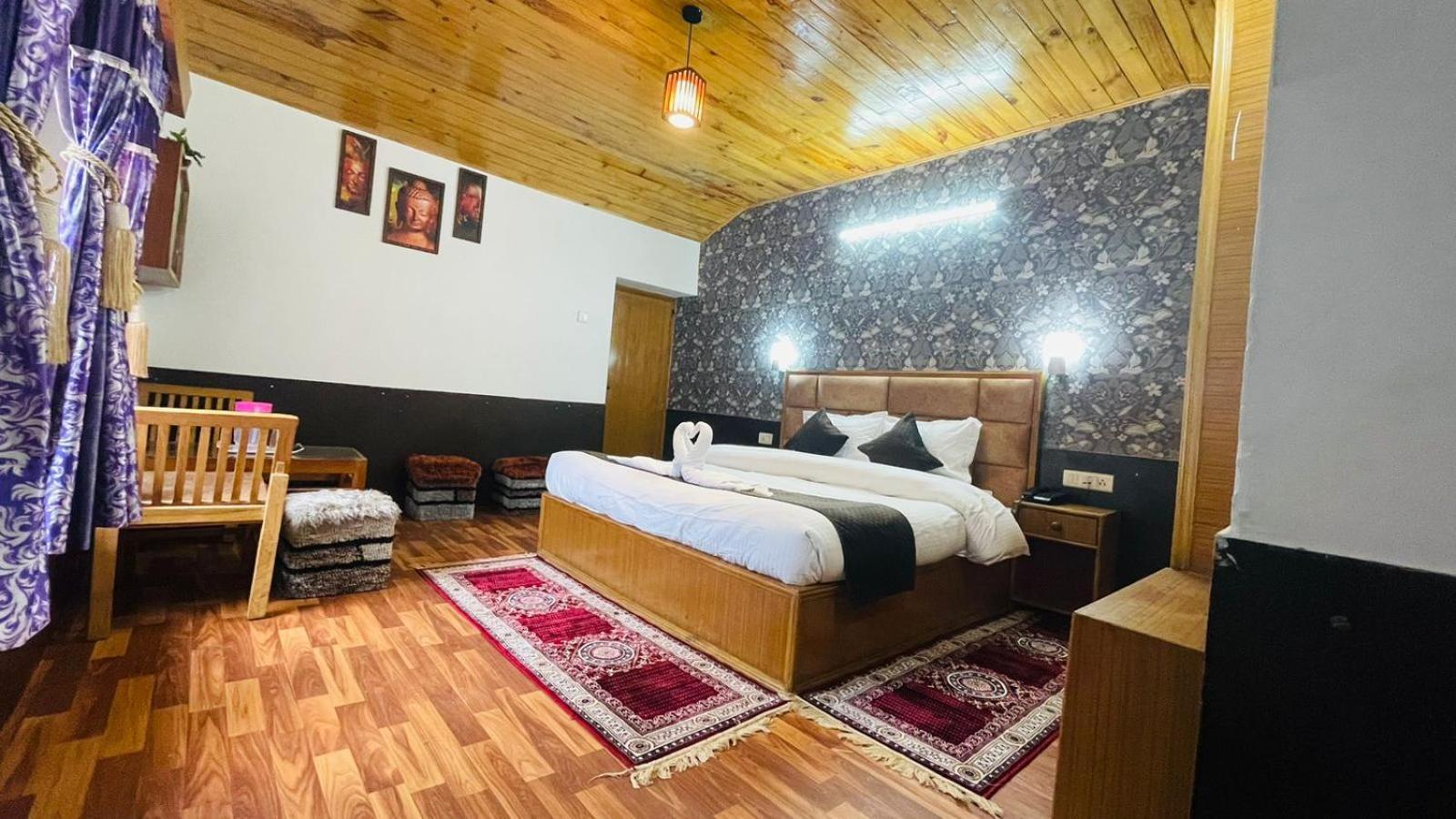 Hotel New Hilltop Inn Манали Экстерьер фото